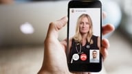 iPhones og Galaxy-telefoner vil snart kunne foreta videosamtaler direkte uten en app.