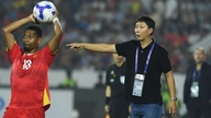 Trenér Kim Sang Sik se podělil o své názory na nasazení Xuan Sona a Hoang Hena ve vietnamském národním týmu.