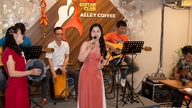 ร้านดนตรี Trinh Cong Son ในเมืองไฮฟอง - ช่วงเวลาแห่งความสงบสุขที่ตราตรึงใจตลอดไป