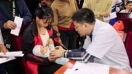 Screening for fødselsdefekter hos børn på Ha Giang Regional General Hospital.