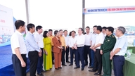 De voorzitter van het Centraal Comité van de Vietnamese Boerenvereniging nam deel aan het programma "Vissers begeleiden tijdens hun verblijf op zee" in Nghe An.