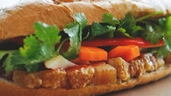 Pečené vepřové banh mi se nečekaně dostalo do stovky nejlepších pokrmů jihovýchodní Asie a předčilo dokonce i pho.