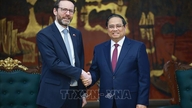 Pääministeri Pham Minh Chinh ottaa vastaan ​​Yhdistyneen kuningaskunnan ja Pohjois-Irlannin suurlähettilään.