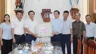 Besuch und Überbringung von Ostergrüßen an die beiden Pfarreien Phan Lam und Hoang Xa.