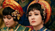 Thanh Hang husker dengang, hun dansede i stykkerne "Ved broen, der væver silke" og "Me Linhs tromme" sammen med Thanh Nga.