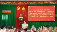 លោកស្រី ផាម ធីភុក អនុលេខាគណៈកម្មាធិការបក្សខេត្តឡាំដុង ធ្វើការនៅឃុំព្រំដែនពីរ។