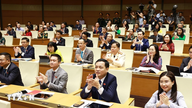 Hari ini, Dewan Undangan Negeri ke-16 sedang membincangkan pelan kewangan negara, pinjaman awam dan pembayaran balik hutang.