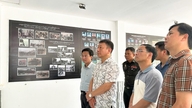 Lam Dong-delegationen lagde kranse til minde om vietnamesiske frivillige soldater i Cambodja.