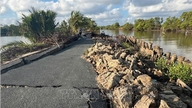 Traffic was partially disrupted due to the collapse of dozens of meters along the inter-communal road.