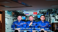 Ruští astronauti z ISS posílají Vietnamu pozdravy při zvláštní příležitosti.