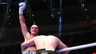Tyson Fury gør et imponerende comeback efter 16 måneder og udfordrer Joshua.