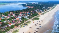 Le festival gastronomique « Saveurs de la mer » va bientôt se dérouler sur la plage de Tam Thanh.