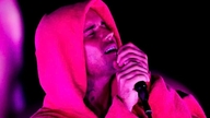 Justin Bieber'ın Coachella'daki 'tembel' performansı tartışmalara yol açtı.
