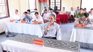 Phong Phu: Eliminando os obstáculos à subsistência a nível comunitário.