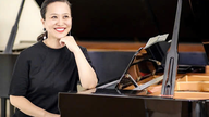 Experimenta los exquisitos sonidos de la noche con "Melodías de Triunfo".