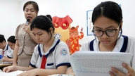 Bagaimanakah Bandar Raya Ho Chi Minh akan menjalankan pendaftaran darjah 10 pada tahun pertama selepas penggabungan?