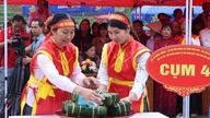 Spændende konkurrence om at pakke og bage banh chung (traditionelle vietnamesiske riskager) og pund banh giay (traditionelle vietnamesiske riskager) til Kong Hung i 2026.