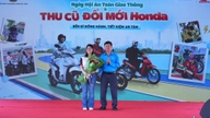 Tay Ninh: Una vivace "Giornata della sicurezza stradale" per lavoratori e operai.