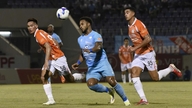 Dagens V-League-program er spændende: Nam Định står over for en udfordrende udekamp, ​​og Thanh Hóa har ingen plads til fejl.