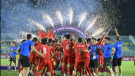 베트남 U-17 대표팀이 동남아시아 청소년 축구 역사에 한 획을 그었습니다.