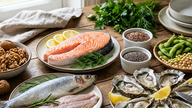 Udover fiskeolie hjælper følgende 8 fødevarer med at supplere omega-3 effektivt hver dag.