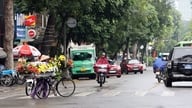 Vejrudsigt for 8. maj: Kolde luftmasser bevæger sig ind i det nordlige Vietnam, og Hanoi oplever køligere temperaturer ledsaget af tordenvejr.