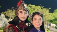 Os vencedores da primeira geração do prêmio Golden Bell de ópera tradicional vietnamita, Vo Minh Lam e Ngoc Doi, se encontram em Ca Mau.