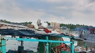 An Giang: Fiskerbåd bryder i brand og eksploderer, hvilket sårer 7 personer.