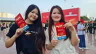 '조국의 메아리': 미딘 경기장은 경기 시작부터 관중들로 가득 찼고, 많은 사람들이 티켓을 구하는 데 성공했습니다.