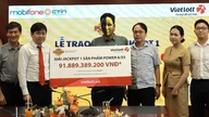 Voitettuaan yli 91 miljardia Vietnamin dongia Vietlottin lotossa, liikemies ilmoitti asiasta välittömästi vaimolleen.