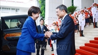 Velkomstceremoni for den japanske premierminister Takaichi Sanaes officielle besøg i Vietnam.