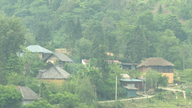 Hari baharu di kampung Lao Chai yang diliputi awan.