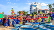 A nyüzsgő horgászfesztivál Nhon Chau községben.