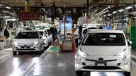 De stigende priser på aluminium og plast driver omkostningerne ved fremstilling af bildele i Japan op.