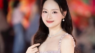 Skuespillerinden Lan Phuong vinder skilsmissesag mod sin vestlige mand.