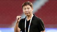 Valmentaja Kim Sang-sik kohtaa Etelä-Korean maajoukkueen.