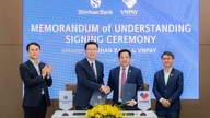 VNPAY dan Shinhan Bank menandatangani nota kesepahaman kerja sama komprehensif, menandai langkah baru dalam mempromosikan transformasi digital.