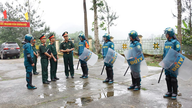 Militærregion 1: Inspektion af den omfattende styrkelse af enhederne ved Cao Bang-provinsens militærkommando.