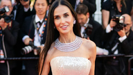 Demi Moore, Park Chan Wook ja joukko muita tähtiä koristavat Cannesin, maailman loistokkaimman festivaalin, punaista mattoa.