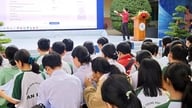 Thi tốt nghiệp THPT 2026: Thí sinh TP.HCM chọn tập trung nhóm môn KHTN và ngoại ngữ