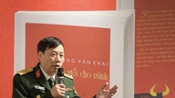 Plukovník a spisovatel Phung Van Khai: Vždycky věřím v sebe, vždycky věřím v poezii.