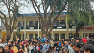 Sekolah Menengah Rendah Berasrama Penuh Muong Nha meningkatkan kualiti pendidikan melalui pengurusan sekolah berasrama penuh.