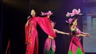 Revisión del programa artístico para dar la bienvenida a la Semana de la Cultura Vietnamita en Camboya 2026.