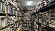 Internet peut nous donner les réponses, mais les livres nous apprennent à poser des questions.