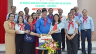 Møde i anledning af 85-årsdagen for grundlæggelsen af ​​Ho Chi Minh Young Pioneers Organization.