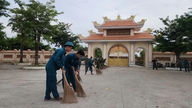 Tuyen Binh kommune forskønner Long Khot National Historical Monument før helligdagen den 19. maj.