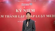 En mandlig reporter fra Vietnam Law Newspaper nåede en plads i top 5 i Miss & Mr. Tourism Vietnam 2026-konkurrencen.