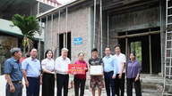 ផ្តល់សេចក្តីសប្បុរស ចែករំលែកសេចក្តីស្រឡាញ់។