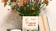 Genoptryk af bogen "Vores lands historie" af præsident Ho Chi Minh