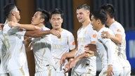 Selv uden Hoang Hen vandt Hanoi stadig overbevisende over PVF-CAND: Kampen om top 3 og nedrykningskampen er hede end nogensinde.